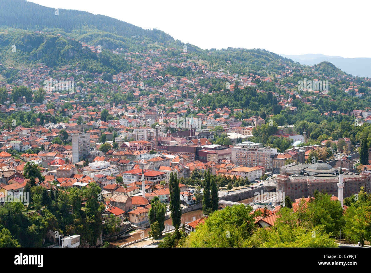 Blick über Sarajevo, das Kapital Stadt von Bosnien und Herzegowina. Stockfoto