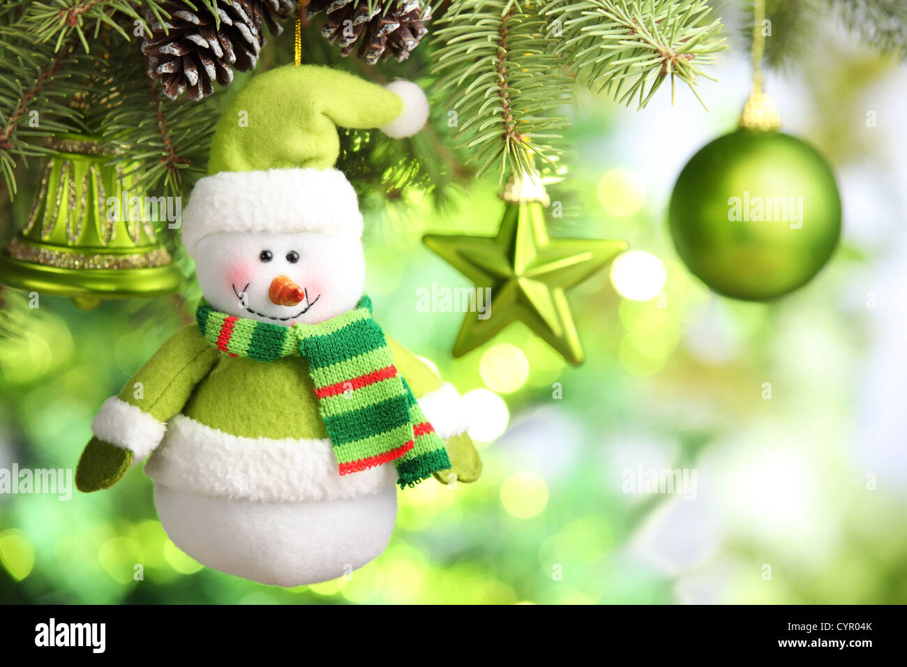 Christbaumschmuck von Weihnachtsbaum, Closeup hängen. Stockfoto