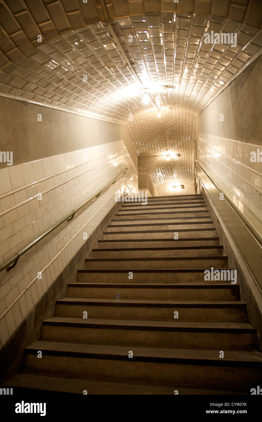 1919 Chamberí u-Bahnstation öffentlichen kostenlosen open-Access in Madrid Spanien Stockfoto