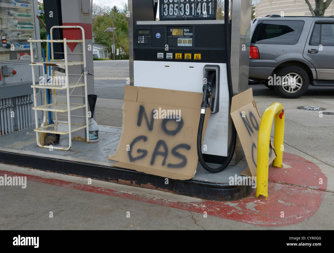 "Kein Gas"-Zeichen.  Gas-Mangel in New Jersey / Großraum New York nach Hurrikan Sandy. Stockfoto