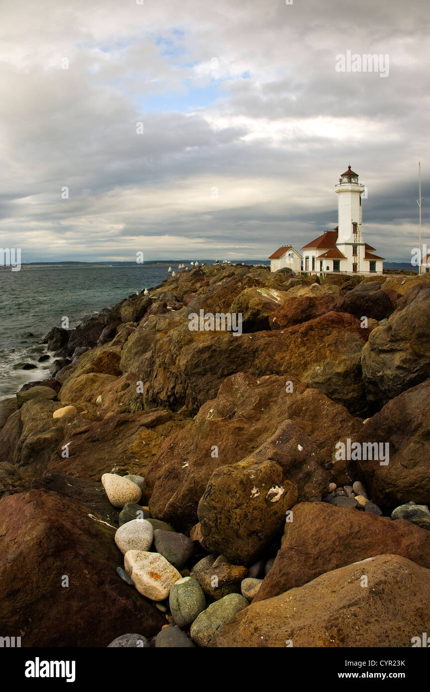 WA05792-00... WASHINGTON - Punktlicht Wilson im Fort Worden State Park auf Admiralty Inlet am Port Townsend. Stockfoto