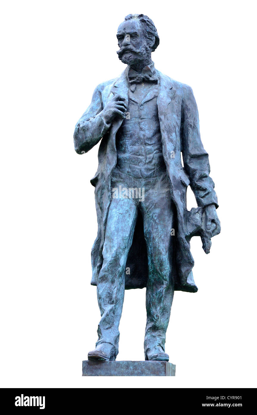 Prag, Tschechische Republik. Statue von Antonin Dvorak vor dem Rudolfinum in Namesti Jana Palacha/Jan Palach Square Stockfoto
