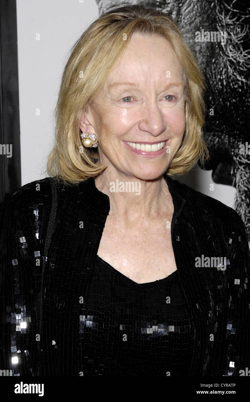 Doris Kearns Goodwin im Ankunftsbereich für AFI FEST 2012 schließen Nacht Premiere von LINCOLN, Graumans Chinese Theatre, Los Angeles, CA 8. November 2012. Foto von: Michael Germana/Everett Collection Stockfoto