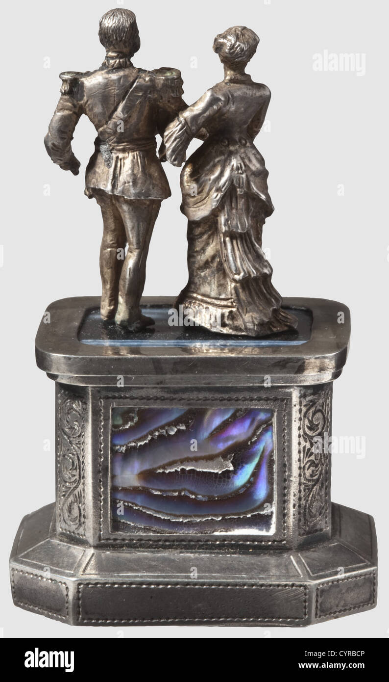 Zar Alexander II. Von Russland (183-1881), ein persönliches Siegel Silber,  Tortoiseshell und Falke's Eye Achat. Gefertigt in Form eines Denkmals des  Kaiserpaares, Alexander II. Und Maria Alexandrovna, in Uniform und  Abendkleid jeweils