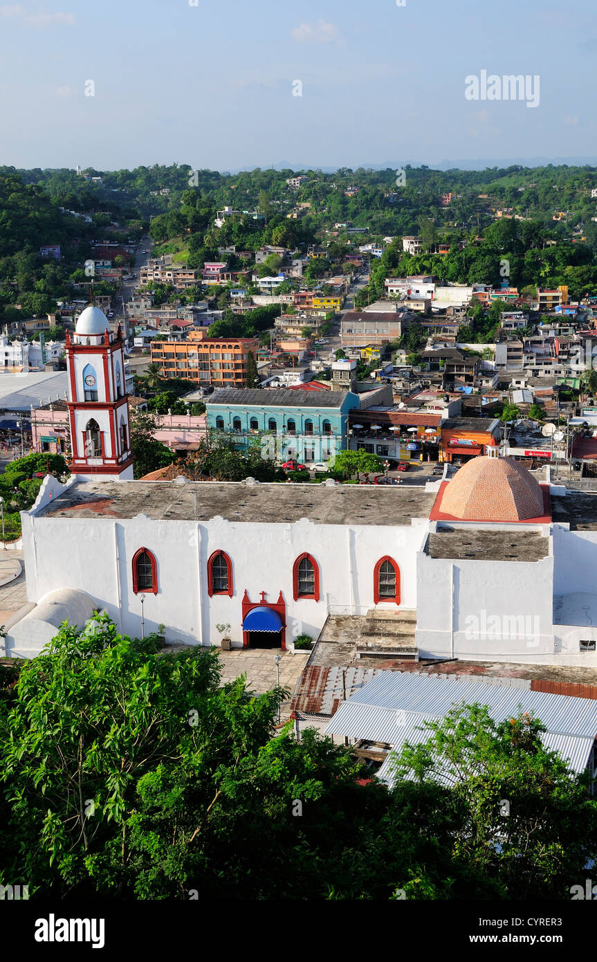 Blick auf Kathedrale Zocalo und umliegenden Gebäuden inmitten von Bäumen American Hispanic Lateinamerika Latino mexikanische Stockfoto
