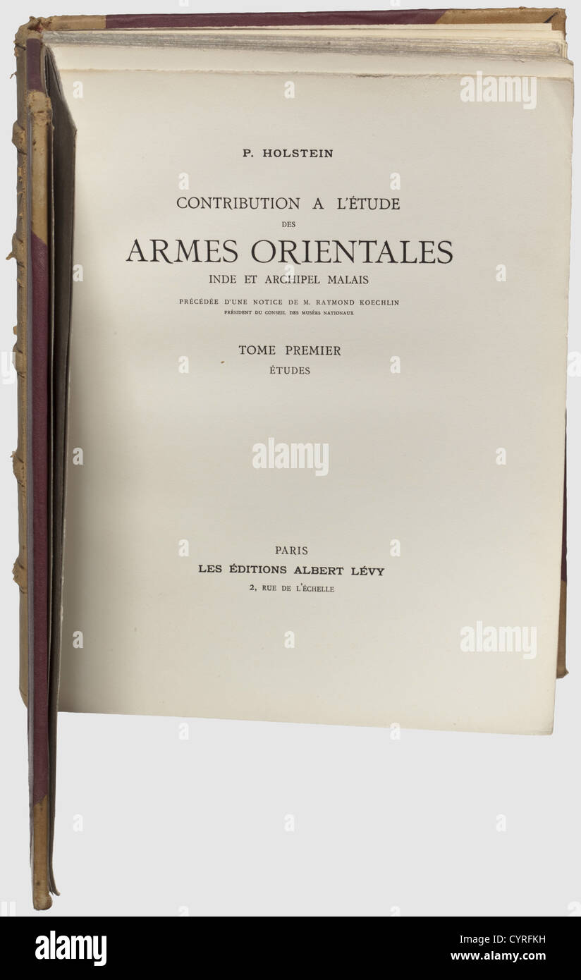 P. Holstein,Beitrag à l'Etude des Armes Orientales Beitrag zur Erforschung der orientalischen Waffen. Tome Premier - Inde et Archipel Malais,317 Seiten,Tome Second,comprenant également des Armes de Perse,de Turquie et quelques autres Pays,290 Seiten,84 Tafeln,Paris 1931. HalbLederbezüge, leicht beschädigtes Exlibris des italienischen Sammlers 'Georgii Bini', ein weiterer Bibliotheksstempel. 37 x 29 cm. Das zweibändige Werk von P. Holstein beschäftigt sich vor allem mit kantigen Waffen aus Indien und gehört zu den begehrtesten Büchern zu diesem Thema. Edged Waffen aus der ,Additional-Rights-Clearences-nicht verfügbar Stockfoto