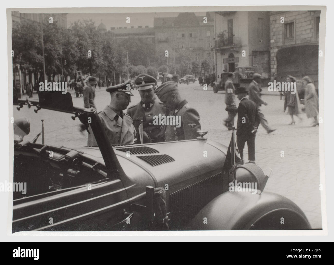 Heinrich Himmler, Liebesnotizen an seine Geliebte Hedwig Potth historisch, historisch, Menschen, 1930er, 1930er, 20th Century, NS, Nationalsozialismus, Nationalsozialismus, Drittes Reich, Deutsches Reich, Deutschland, Deutsch, Nationalsozialismus, Nazi-Zeit, Faschismus, Fotografie, Foto, Fotografien, Mann, Männer, männlich, Zusatzrechte-Clearenzen-nicht vorhanden Stockfoto