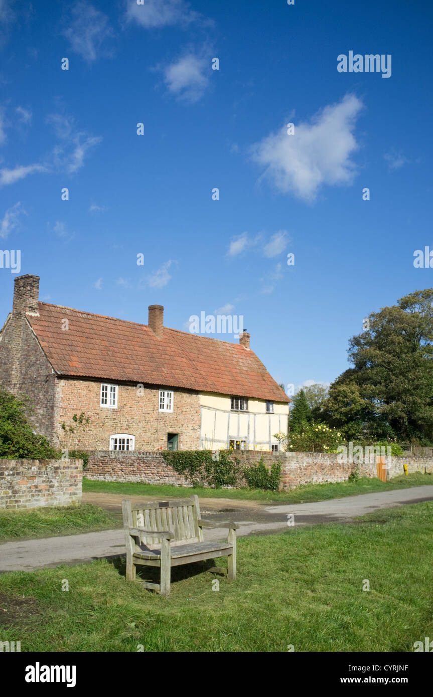 Das Dorf Frampton auf Severn Holz gerahmte Cottage in der Nähe von Gloucester, Gloucestershire, England, UK Stockfoto