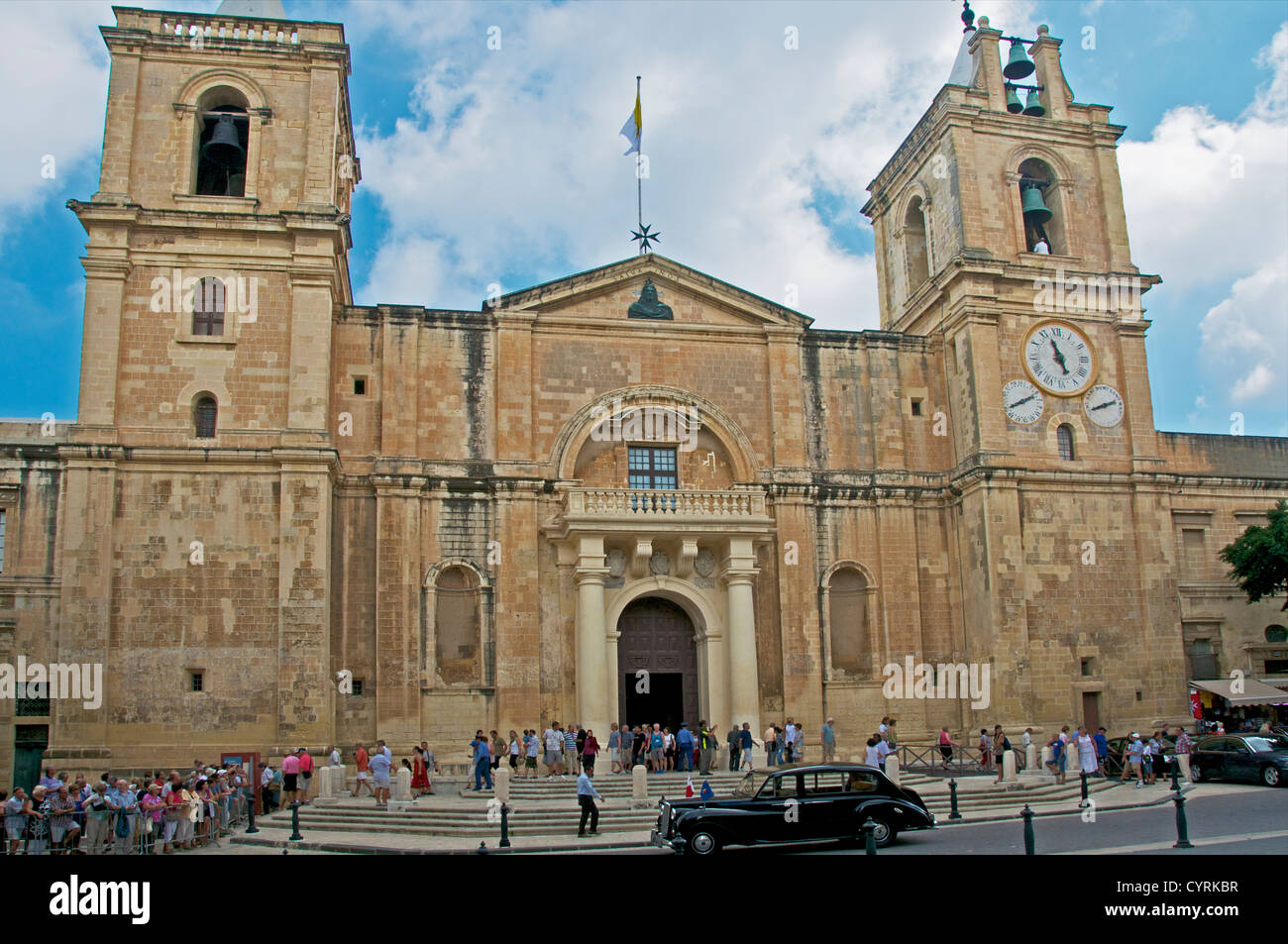 St. Johns Cathedral am Unabhängigkeitstag Valletta Malta Stockfoto