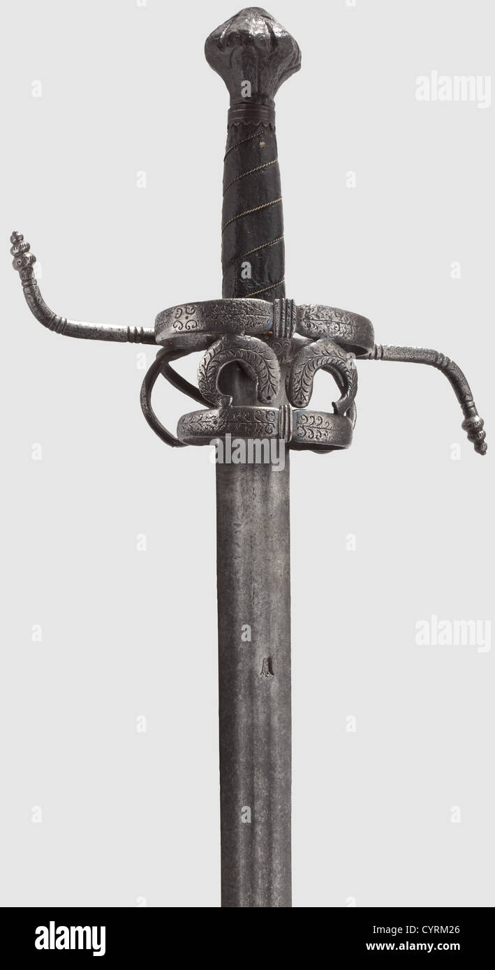 Ein reitendes Schwert, Südeuropa, um 1550 Doppelkantige Klinge, mit zwei  flachen Fuller und einer Toledo(?)smith-Markierung auf jeder Seite.  Schneiden Sie Eisen (etwas entsteint) Griff mit S-förmigen Quillons, zwei  Schutzringe, und Schlaufen bilden