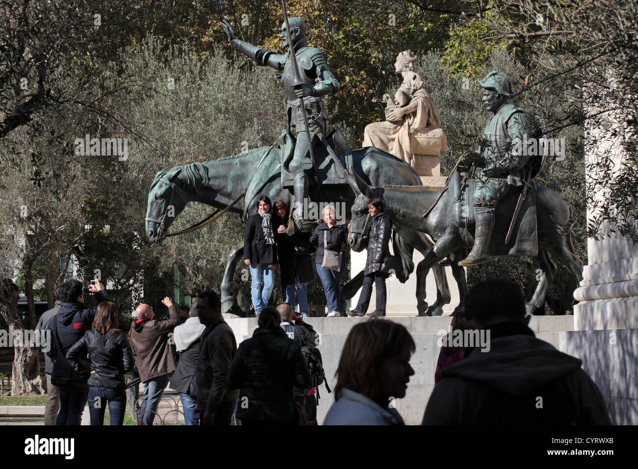 Plaza de Espana, Cervantes Denkmal Staue, Don Quijote & Sancho Panza, Bronze, Madrid, Spanien Stockfoto