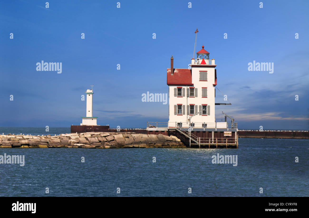Lorain Leuchtturm liegt am Ende der Mole im Hafen von Lorain Ohio auf See Erie, USA West Stockfoto