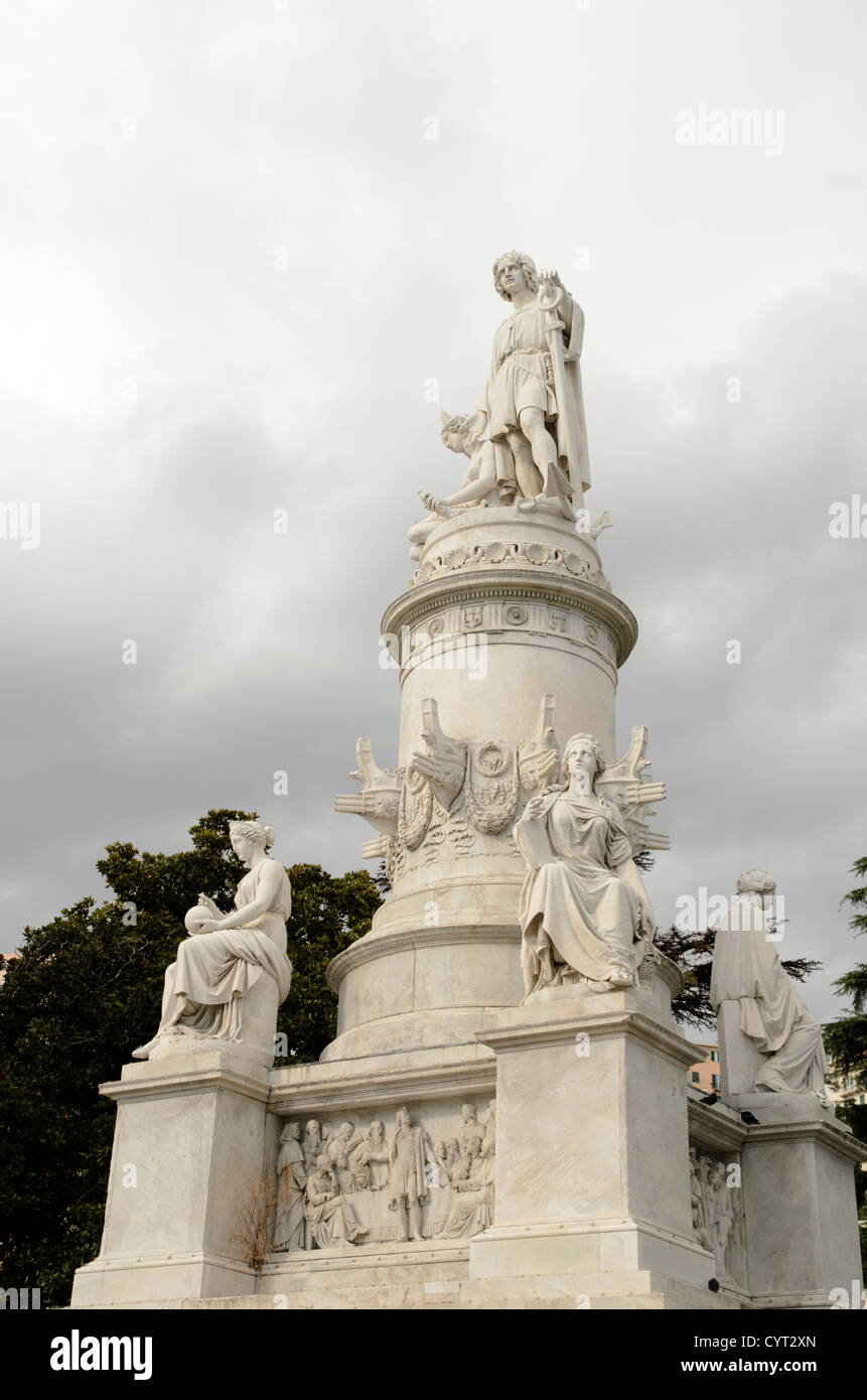 Statue von Christopher Columbus (Cristoforo Colombo) auf der Piazza