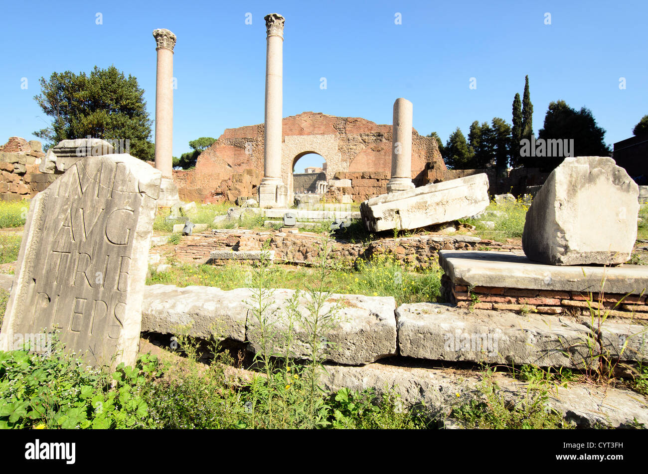 Basilica aemilia ruins -Fotos und -Bildmaterial in hoher Auflösung – Alamy