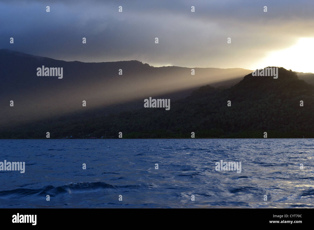 Sonnenuntergang am Pohnpei, Föderierte Staaten von Mikronesien, Nordpazifik Stockfoto