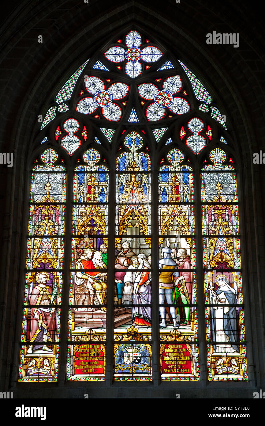 Brüssel - Juni 22: Fensterscheibe in St. Michael und St. Gudula Kathedrale von j.b. Capronnier aus 19. Jahrhundert Stockfoto