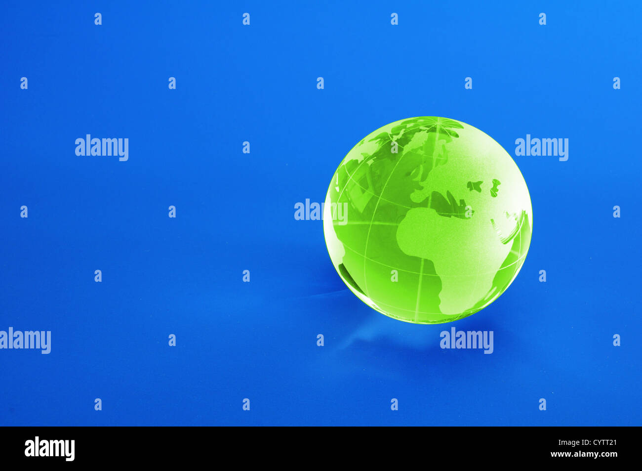 global Business-Konzept mit Glas Planeten und Exemplar Stockfoto