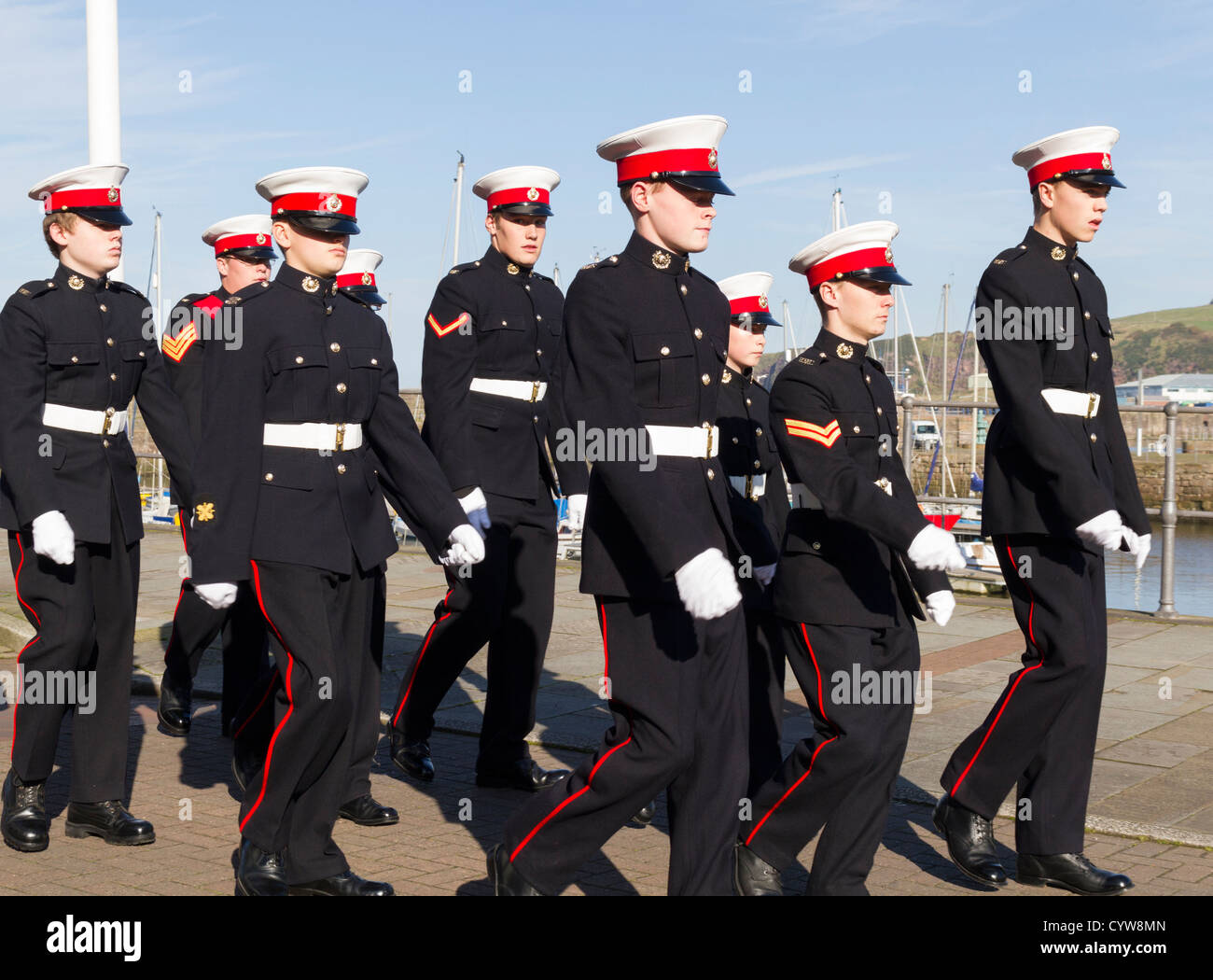 Royal marine cadets Fotos und Bildmaterial in hoher Auflösung Alamy