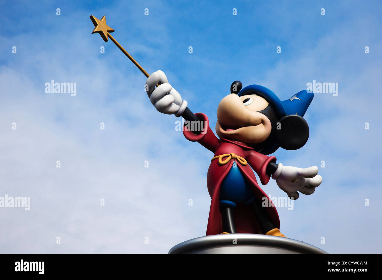 Toon Studio Mickey-Mouse-Statue im Disneyland Paris Stockfoto