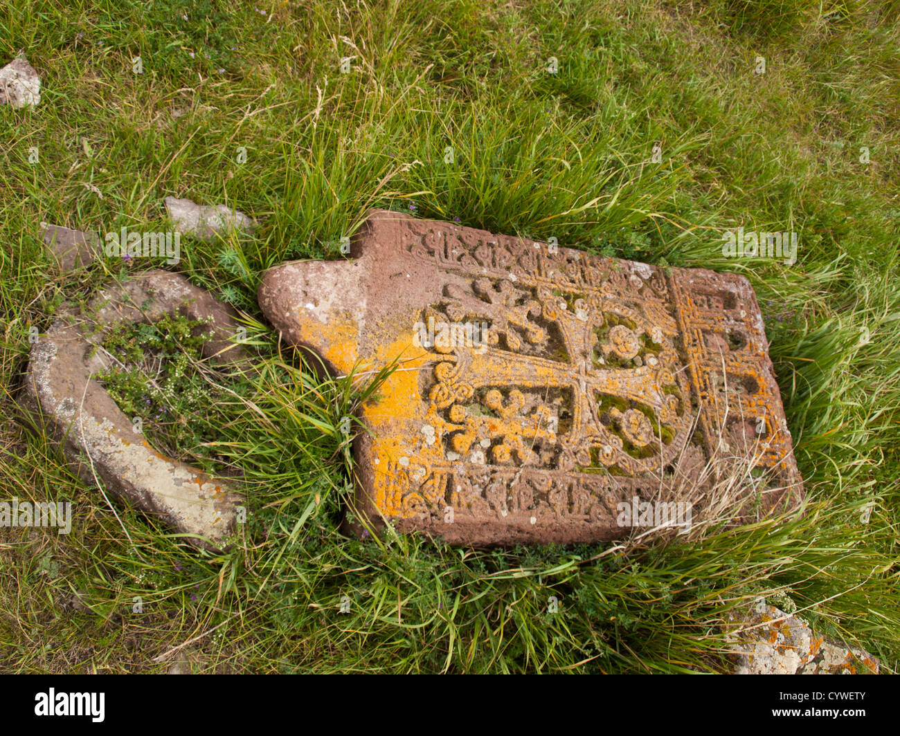 Khatchkar (Kreuz-Stein) Feld in Noratus Stockfoto