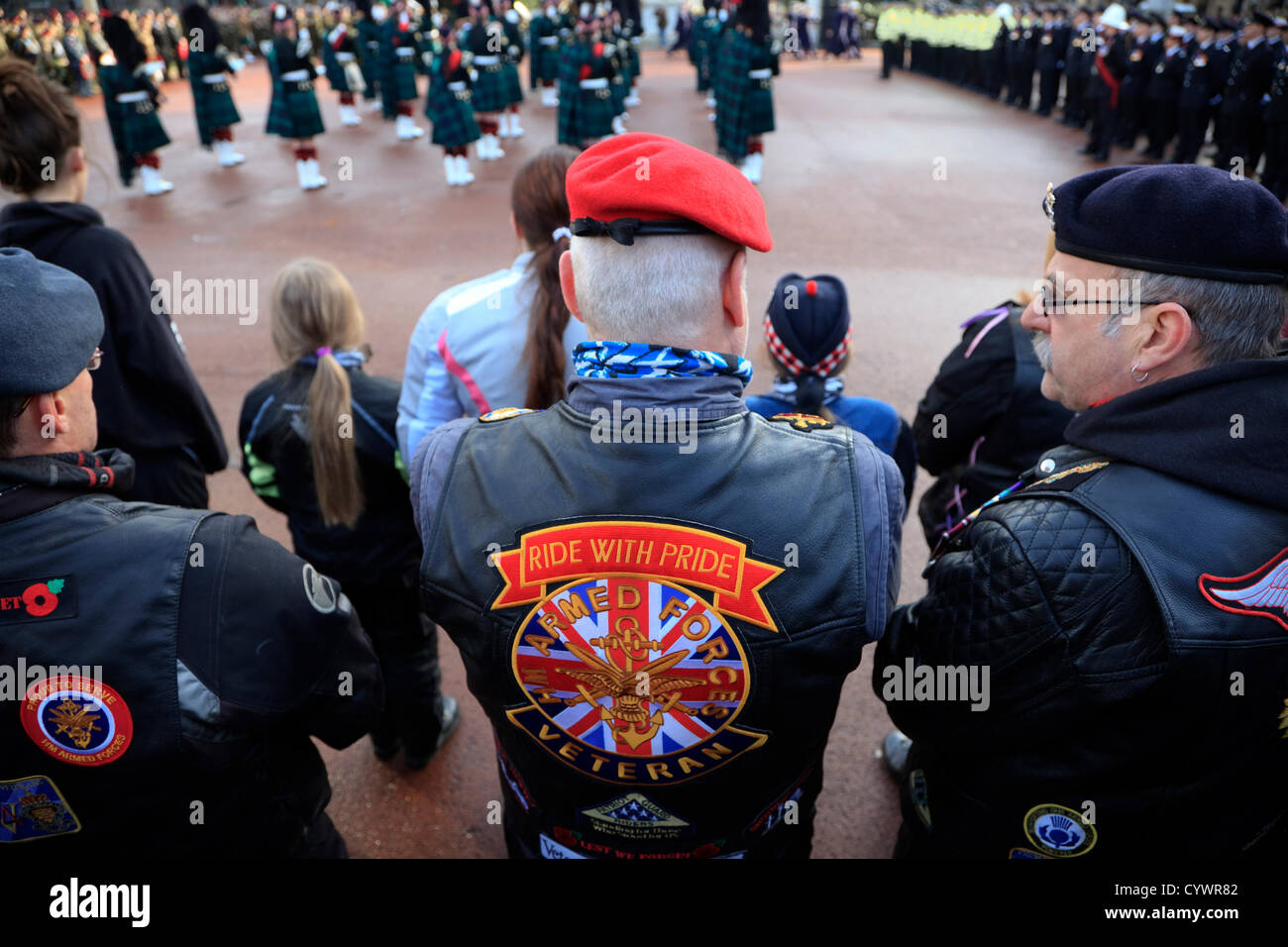 11. November 2012, George Square, Glasgow Schottland. Aufkleber auf die Lederjacke eines Mitglieds der Royal British Legion Motorradfahrer, Scotland Branch, bei der Remembrance Day parade Stockfoto