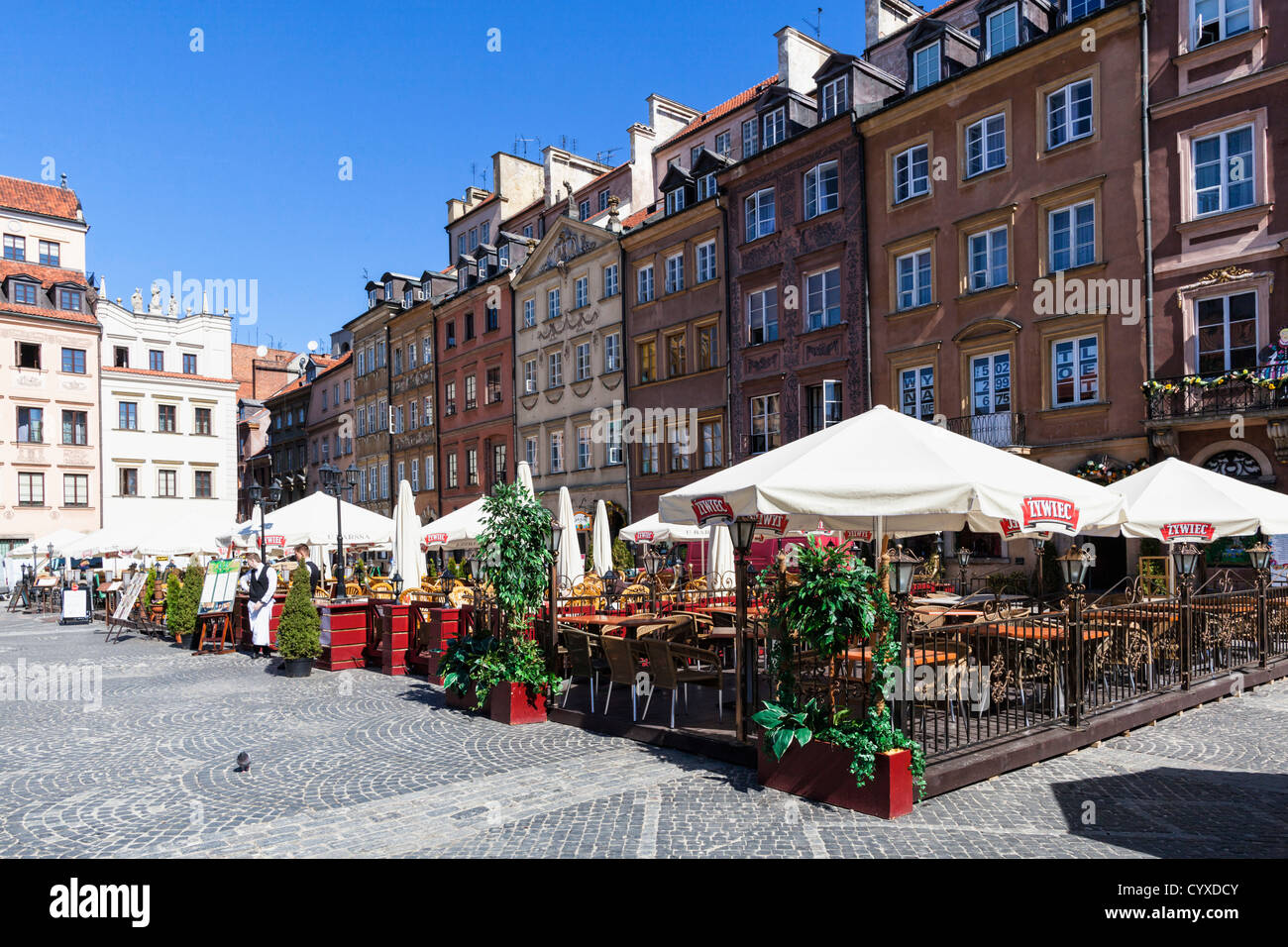 Polen, Warschau, Menschen in Warschaus Altstadt Marktplatz Stockfoto