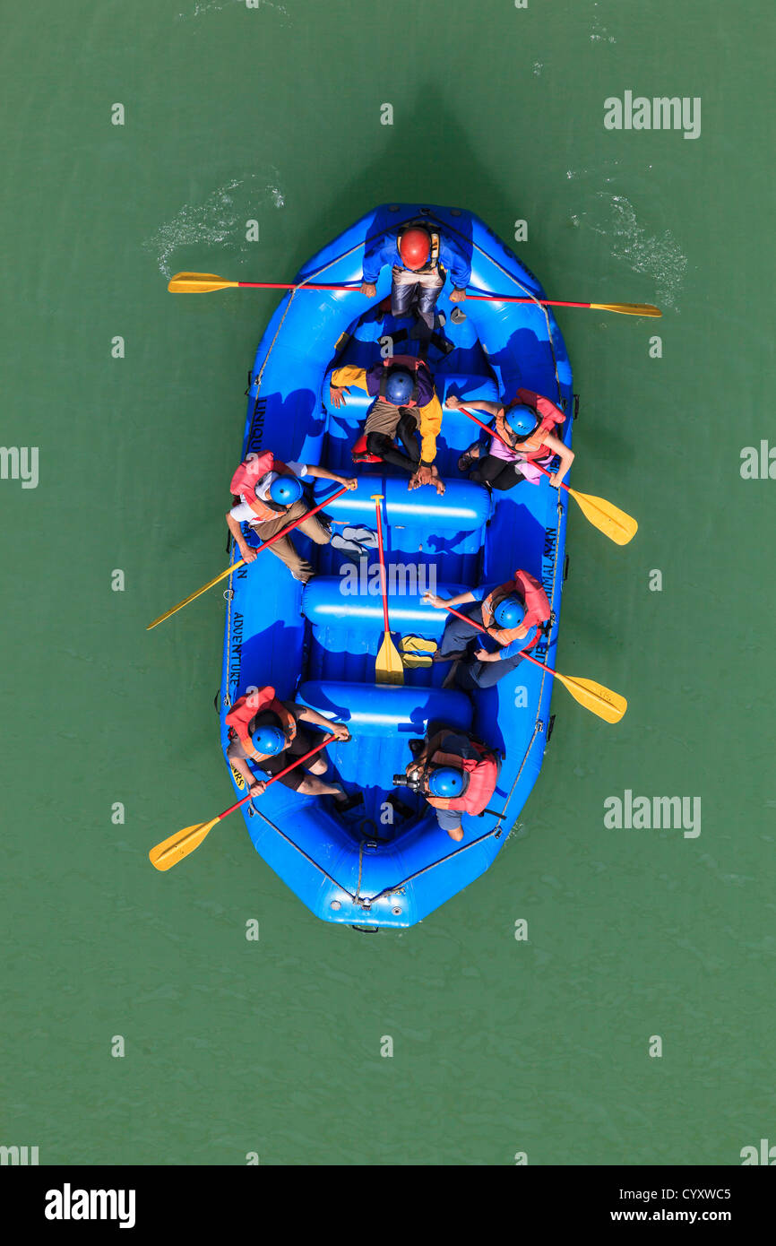 Indien, Boot Uttarakhand, Rishikesh, Menschen in rafting am Fluss Ganges Stockfoto
