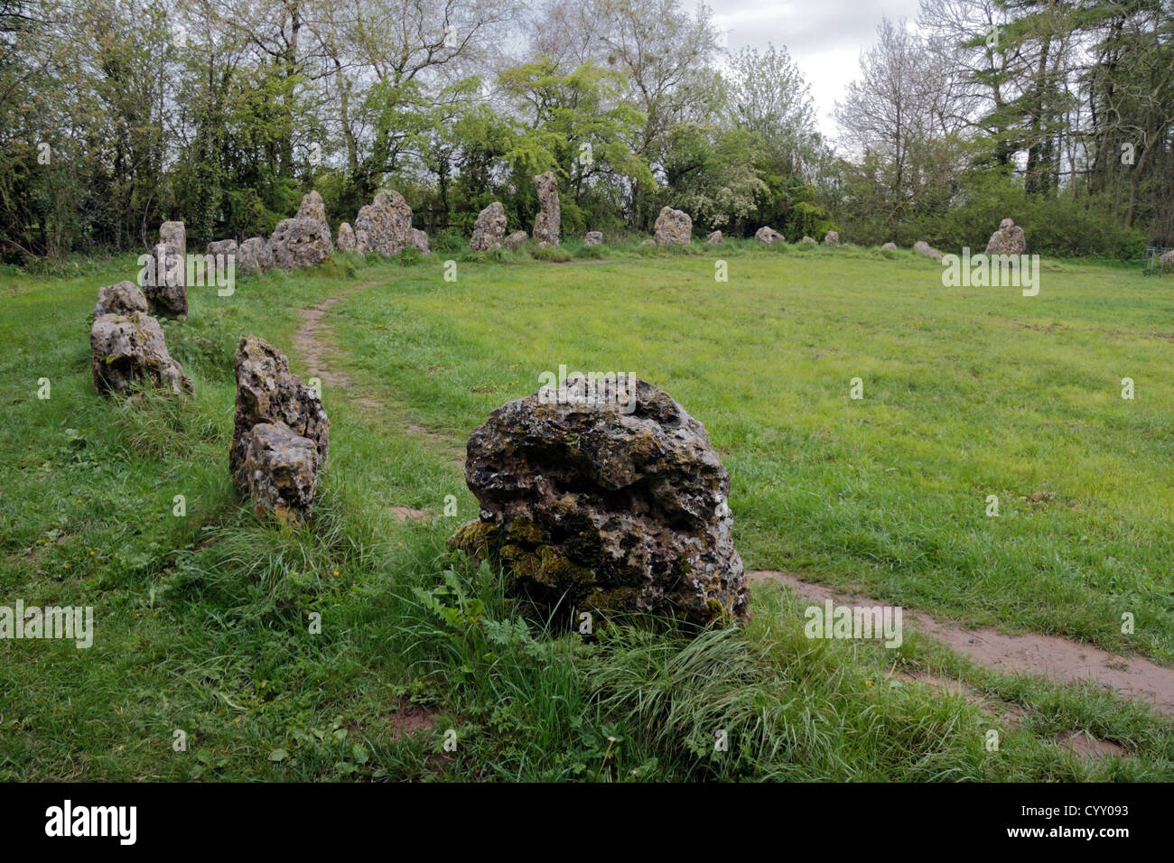 Den Männern des Königs Stein Kreis, Teil der Rollright Steine, in der Nähe von Chipping Norton, Oxfordshire, Vereinigtes Königreich. Stockfoto