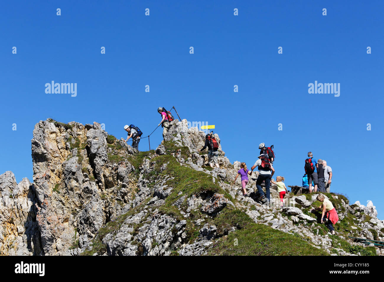 Deutschland, Bayern, Blick von Mittenwald Klettersteig im Karwendelgebirge Stockfoto