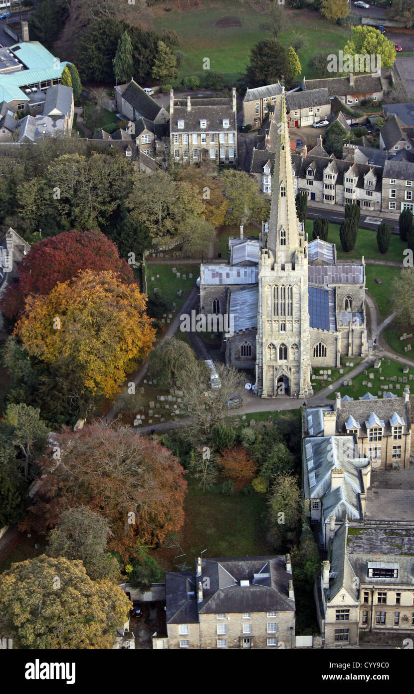 Luftaufnahme der Kirche Oundle in Northamptonshire Stockfoto
