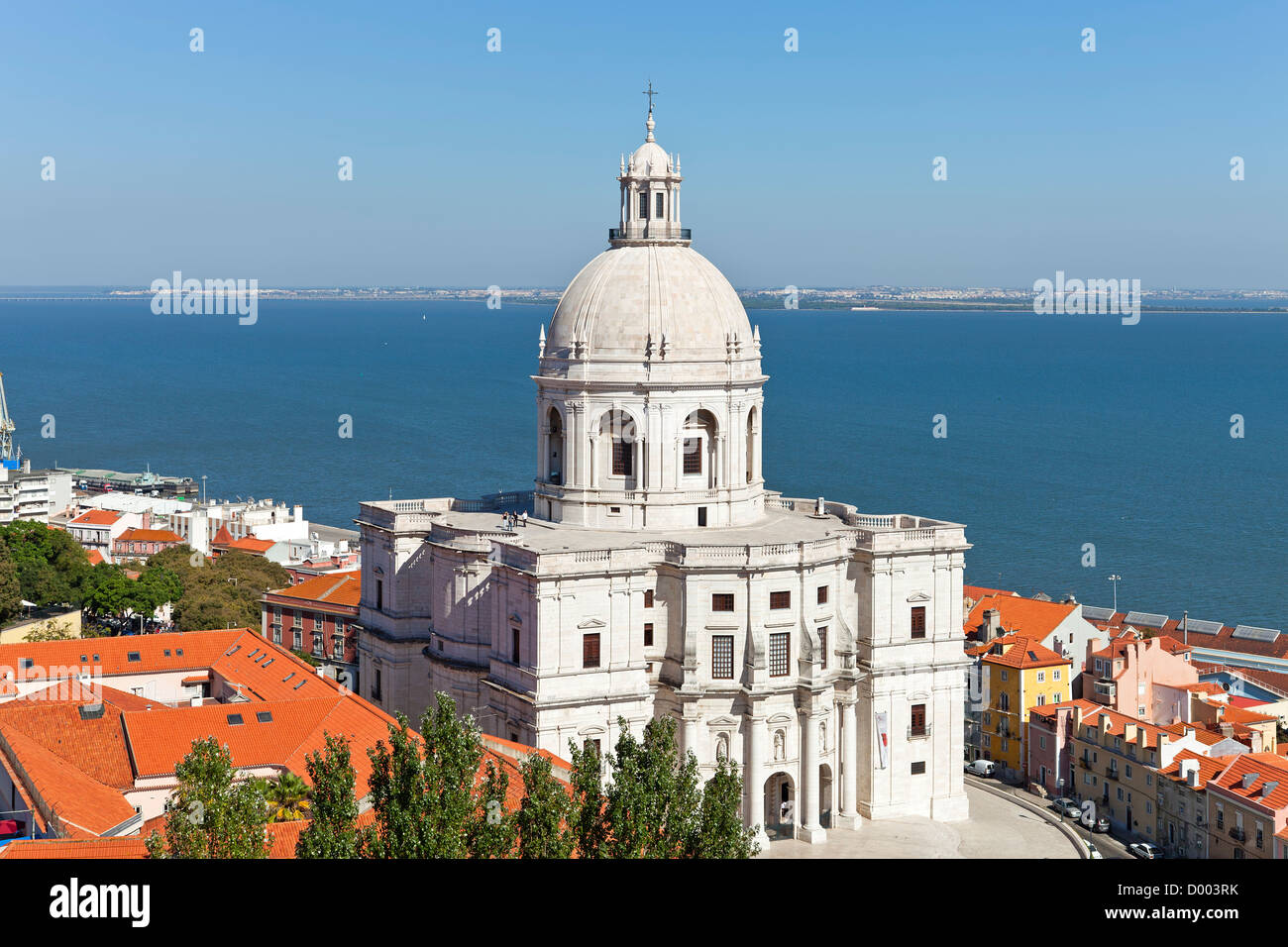 Kirche Santa Engrácia, besser bekannt als nationale Pantheon (Panteão Nacional). Lissabon, Portugal. barocke Architektur des 17. Jahrhunderts Stockfoto