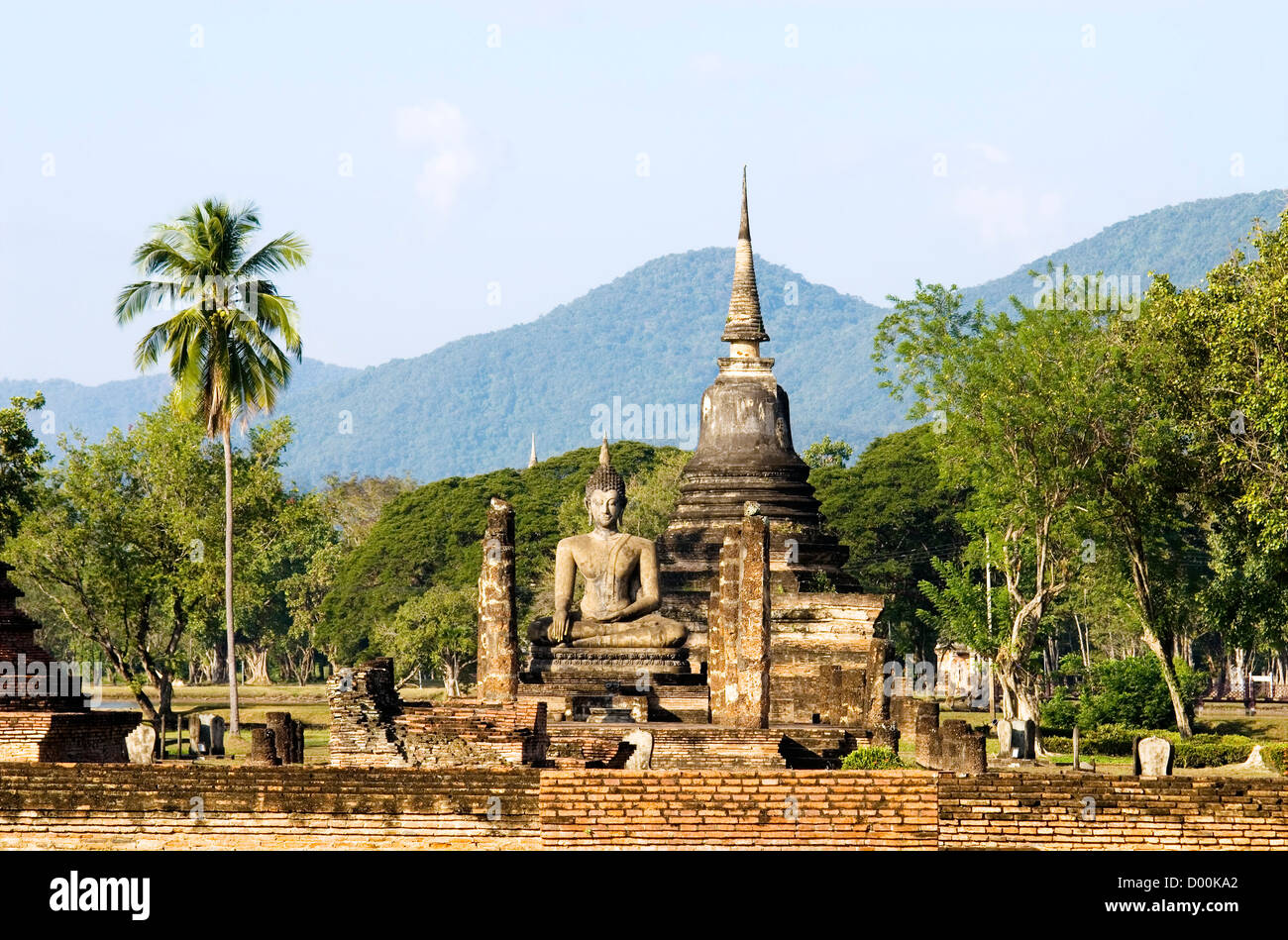 Wat Mahathat, Sukhothai historischen Park, Thailand | Wat Mahathat, Sukhothai Geschichtsparks Sukhothai, Thailand Stockfoto