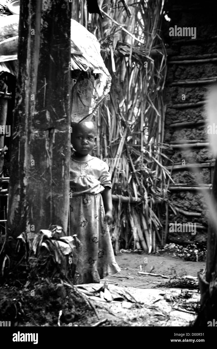 Porträt eines Mädchens. Bwindi undurchdringlichen Wald, Nationalpark, Uganda Stockfoto