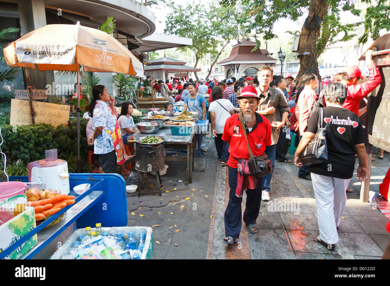 Demonstration der Rothemden in Bangkok am 12.12.2010, Thailand Stockfoto