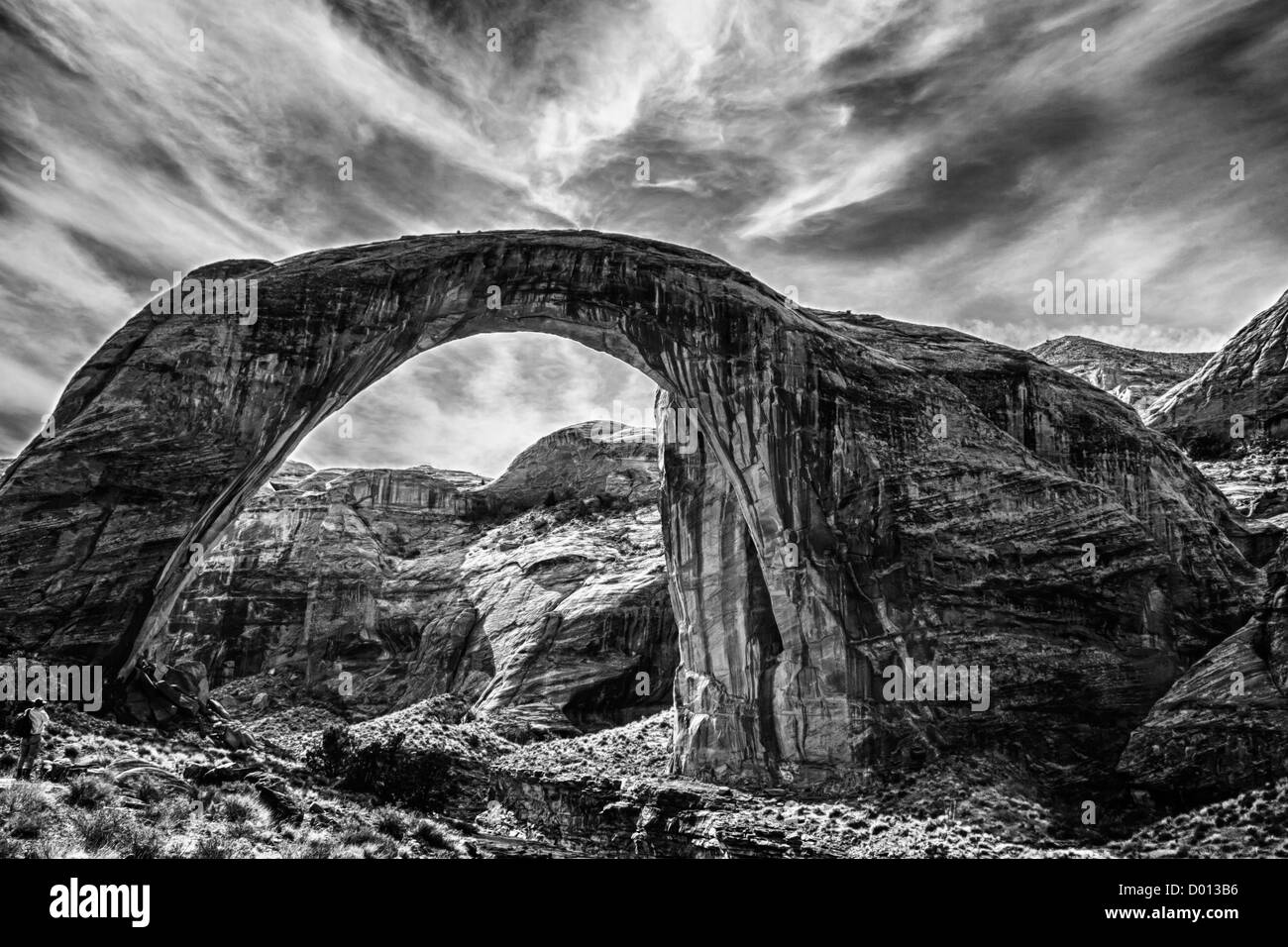Rainbow Bridge National Monument in Lake Powell ist die weltweit größte bekannte Naturbrücke. Es befindet sich auf dem Navajo Reservat. Stockfoto