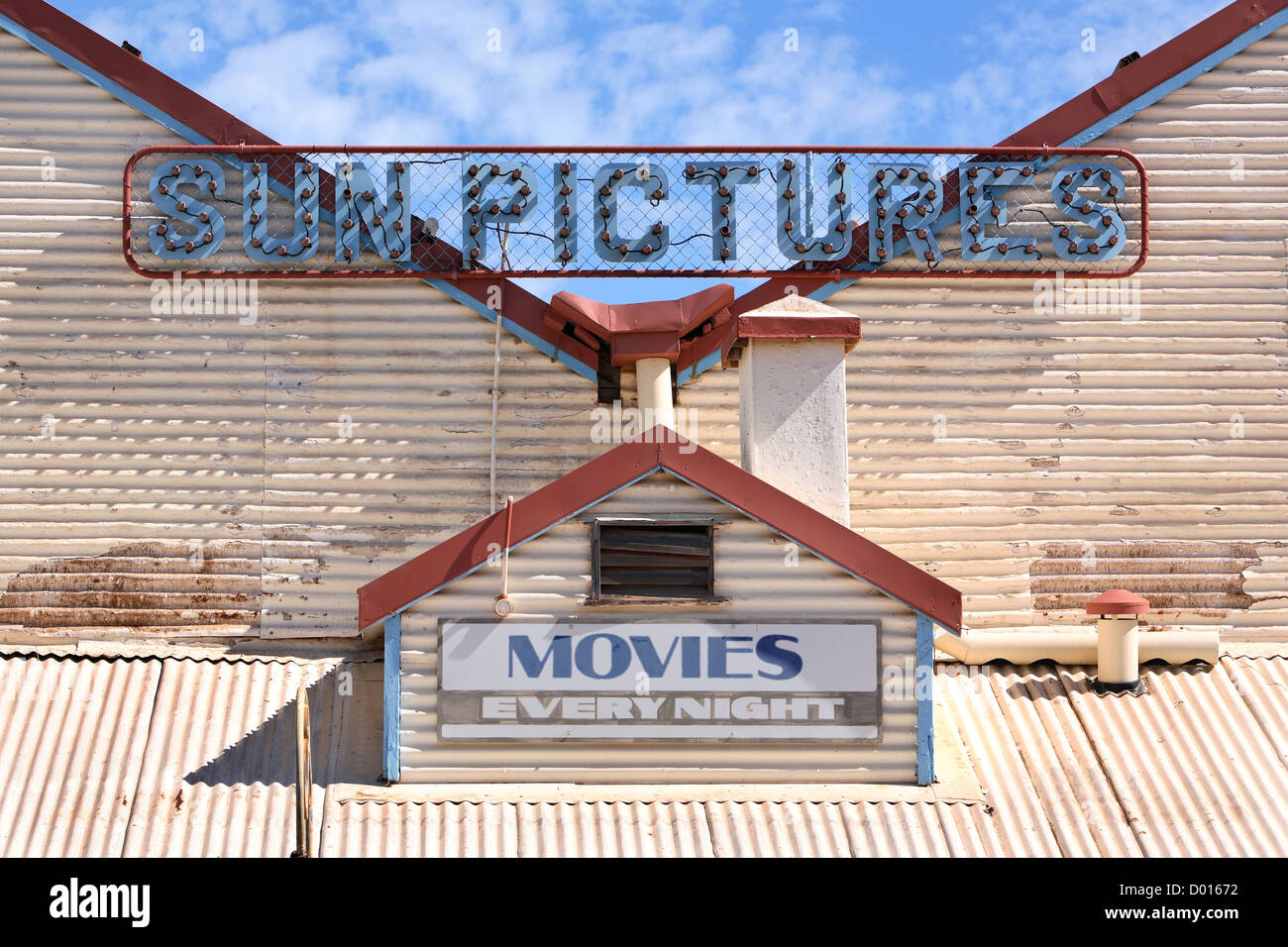 Denkmalgeschützte Sonne Bilder Kino aus Wellpappe gefertigt. Broome, Westaustralien. Stockfoto