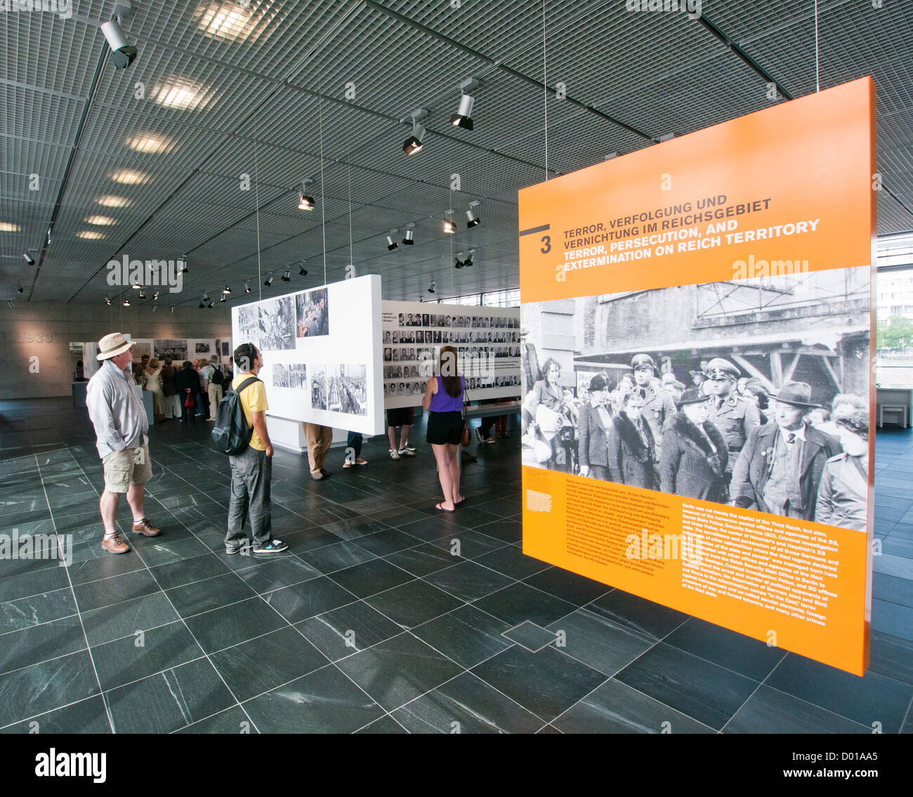 Ausstellung Topographie des Terrors, die auf dem Gelände des ehemaligen Gestapo-Hauptquartier in Berlin-Deutschland Stockfoto