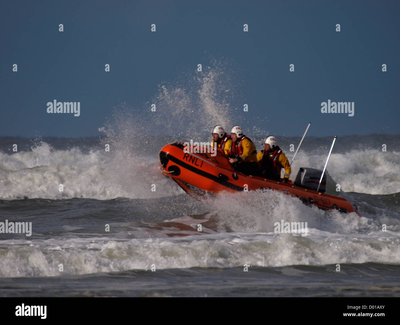 RNLI inshore Rettungsboot, Bude, Cornwall, UK Stockfoto