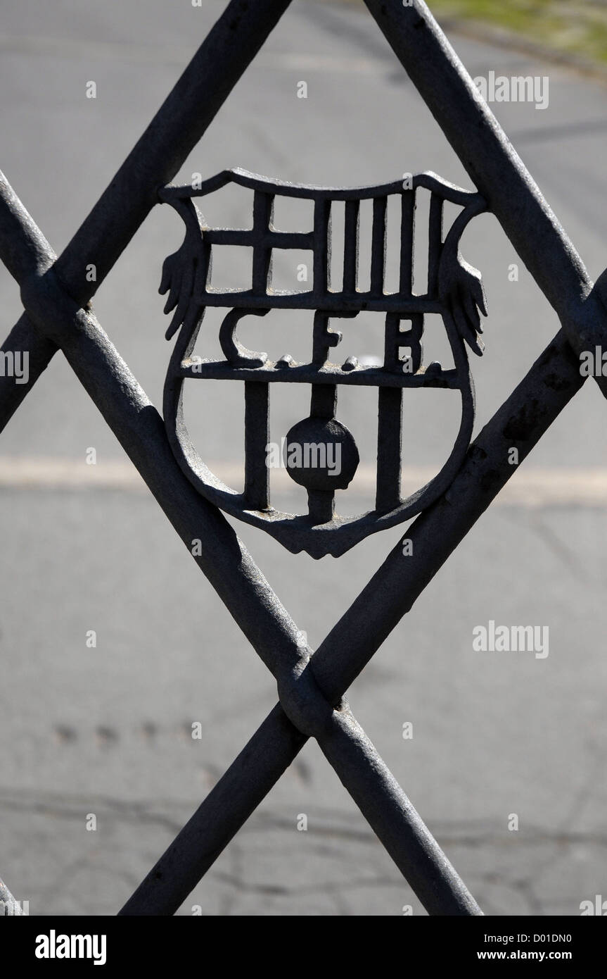 Eisen-Schild des Fußballvereins Barcelona, Detail-Gateway. Stockfoto