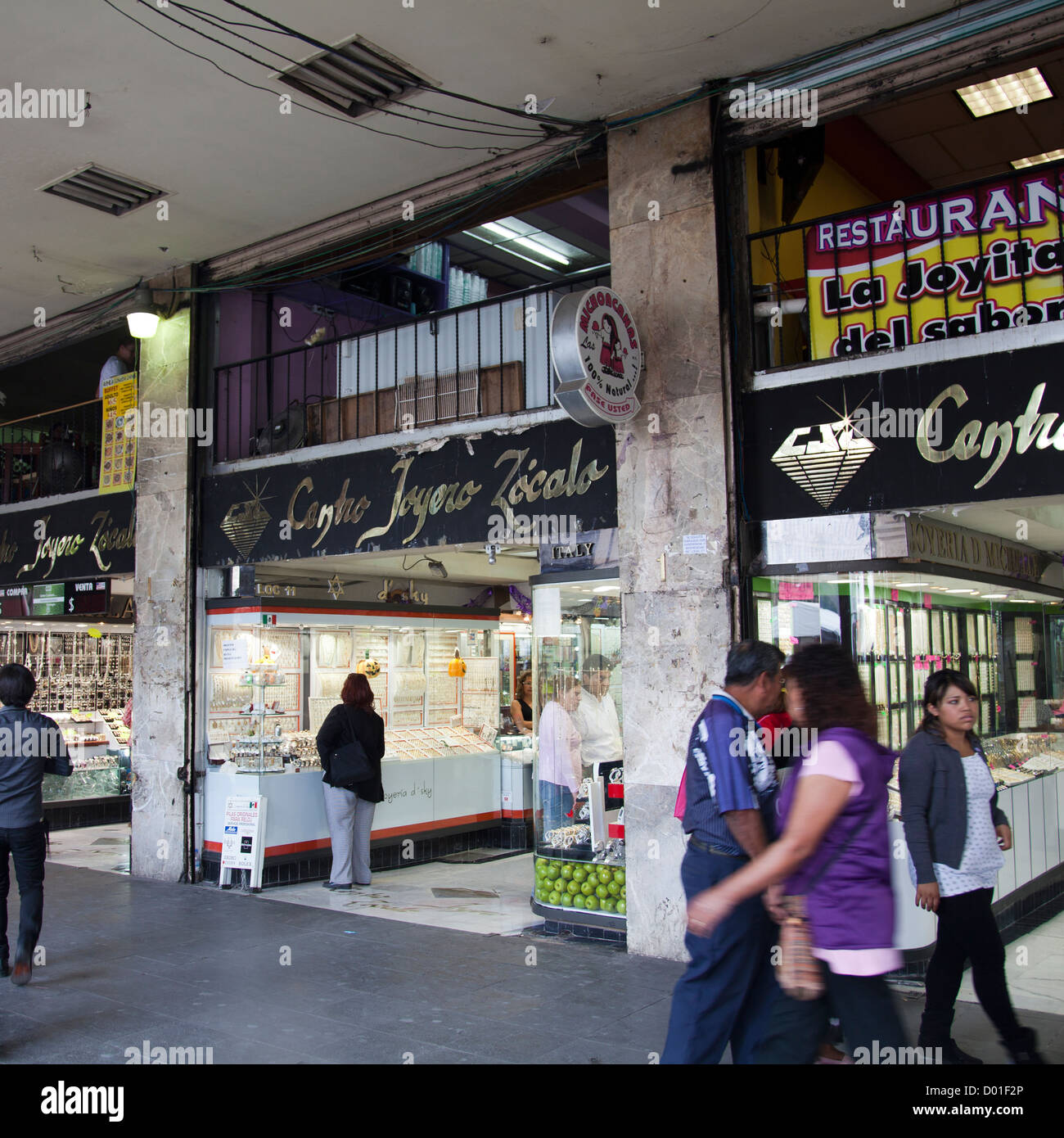 Centro Joyero entlang der Westseite des Zocalo in Mexiko-Stadt DF Stockfoto