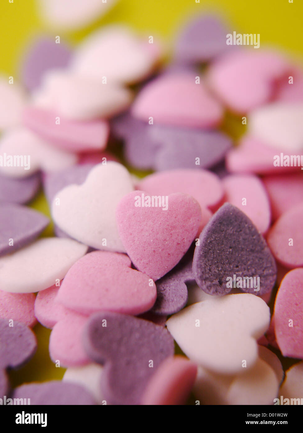 Candy - Gespräch Herz leer - fügen Sie Ihren eigenen Text - rosa Herz steht im Mittelpunkt Stockfoto