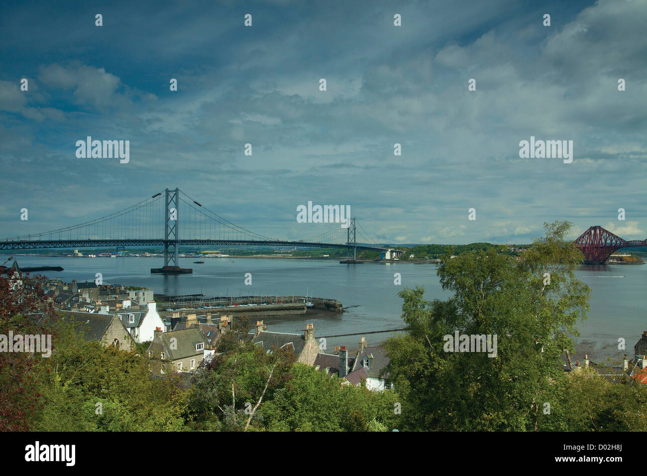 Die Forth Road Bridge vom hinteren Braes, South Queensferry, Lothian Stockfoto