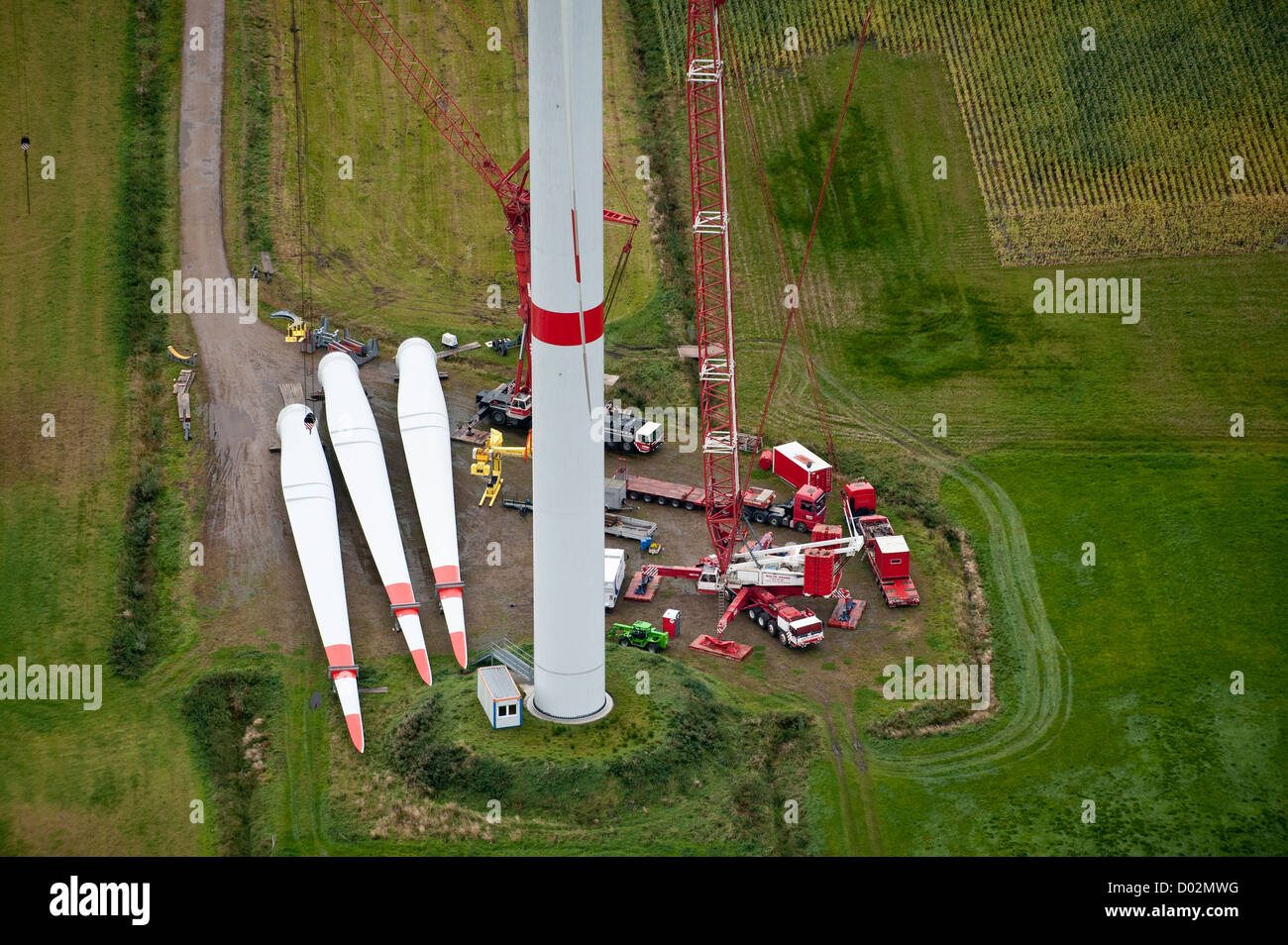 Deutschland-Schleswig-Holstein, Luftaufnahme der Windkraftanlage, Baustelle Windkraftanlage REpower 6M mit 6 Megawatt Stockfoto