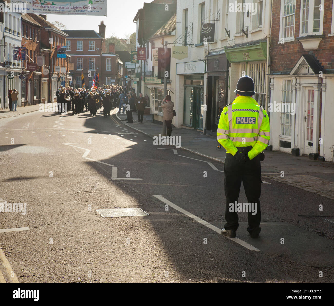 Ein Gedenktag Parade, Farnham Polizeiarbeit. Stockfoto