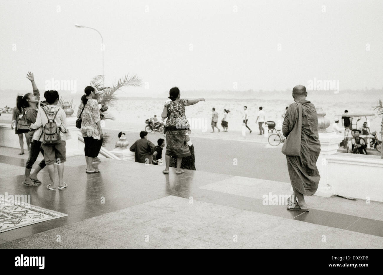 Ein buddhistischer Mönch in Vientiane in Laos in Indochina im Fernen Osten Südostasien. Buddhismus Kultur Reportage Bildjournalismus Reisen Stockfoto