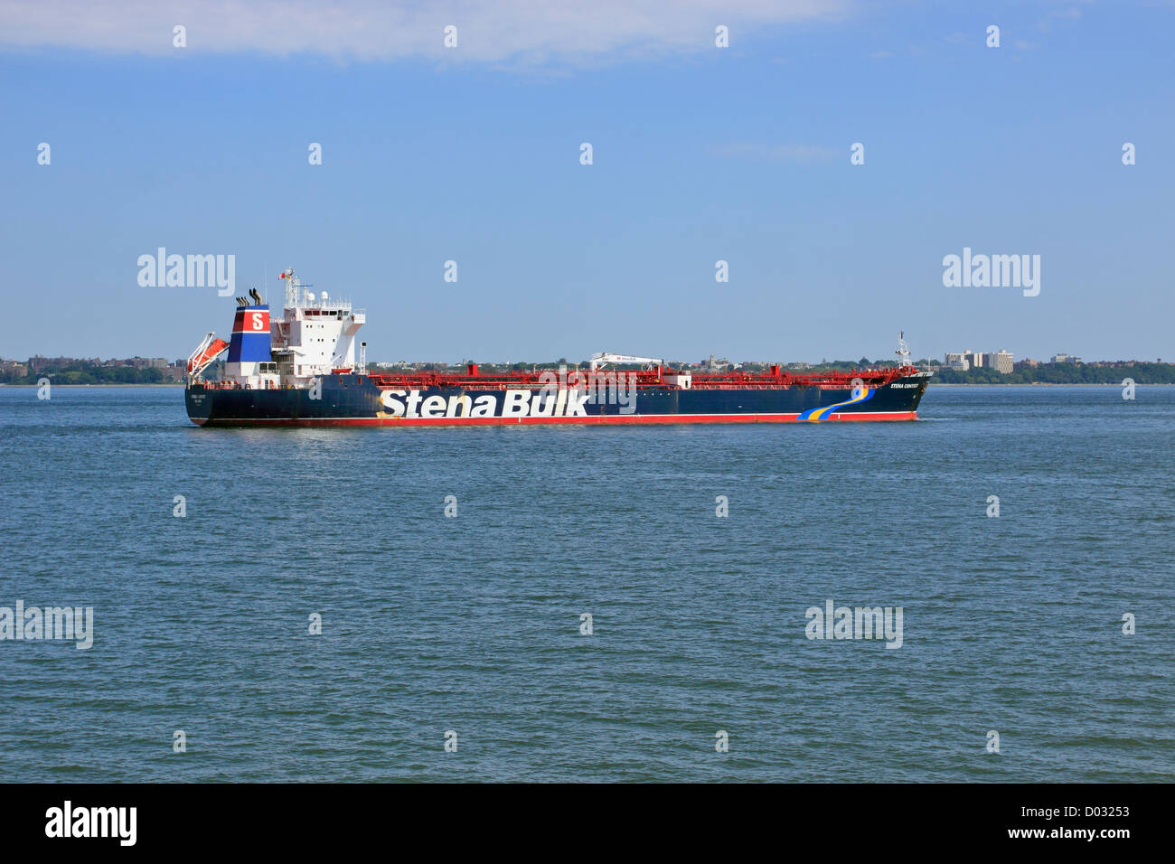 Öl-Tanker im Hafen von New York Stockfoto