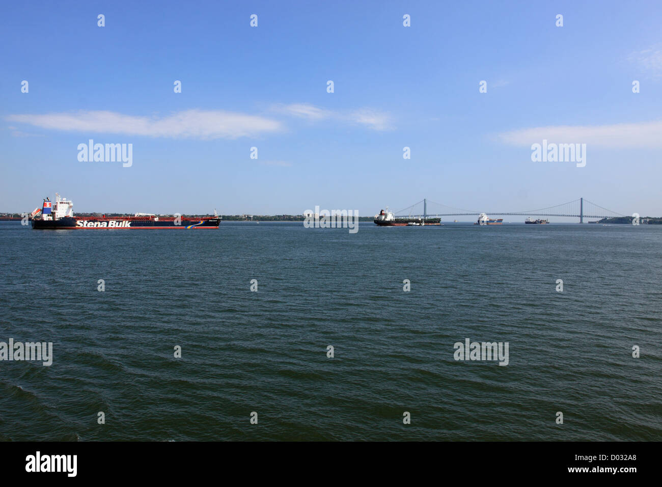 Tanker im Hafen von New York Stockfoto