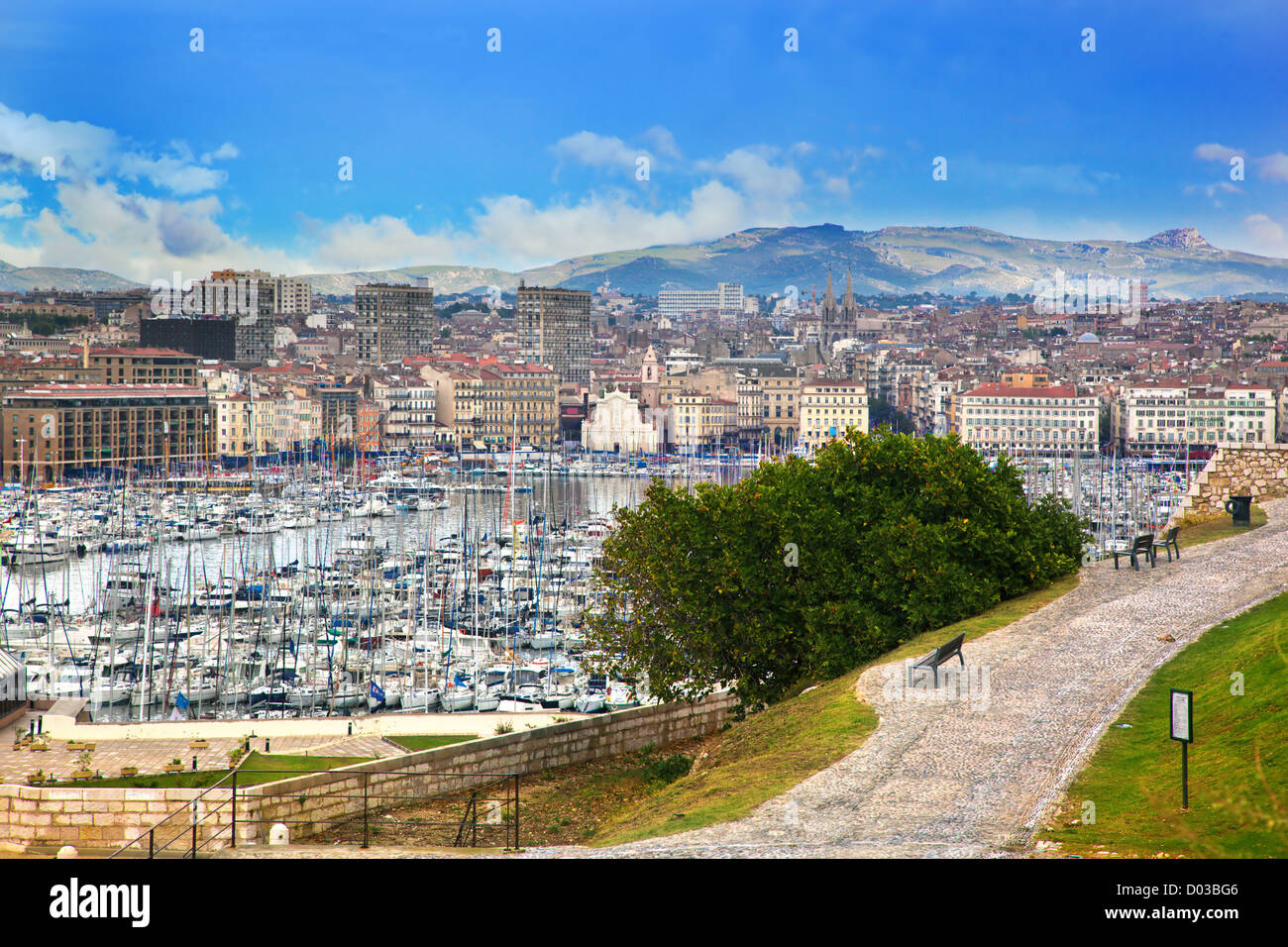 Marseille, Frankreich mit den alten Hafen Stockfoto