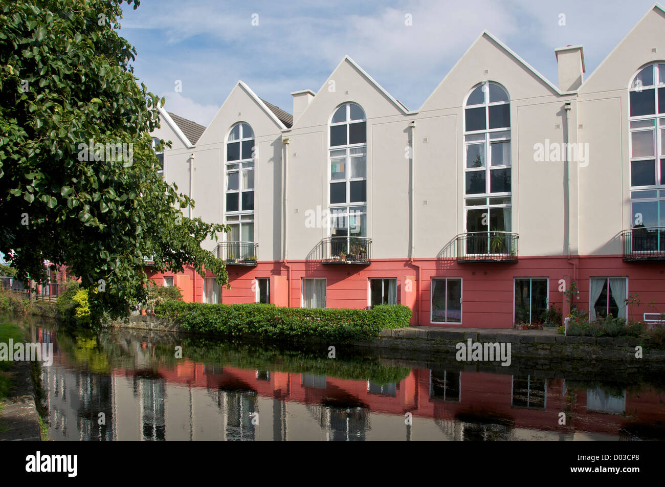 Moderne Terrasse beherbergt Galway County Galway, Irland Stockfoto
