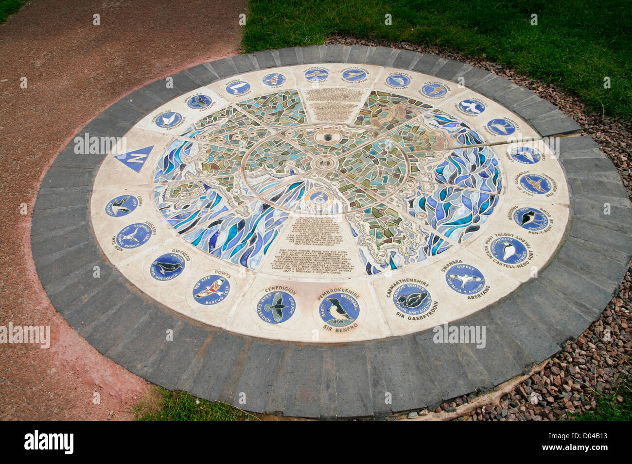 Wales Coast Path und Offas Dyke Path beginnen Marker Chepstow Monmouthshire Wales UK Stockfoto